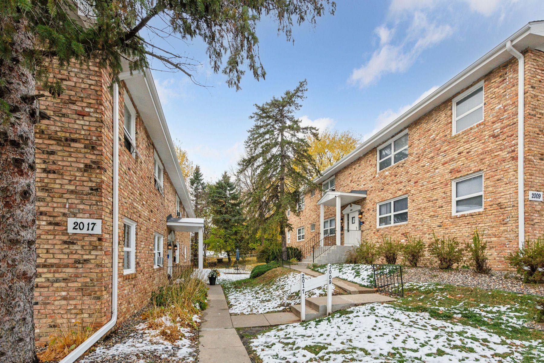 2009 Commerce Boulevard Mound, MN 55364 - Photo 3 of 32