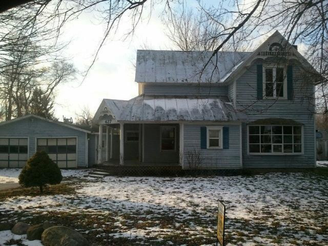 427 West Fenwick Road Fenwick, MI 48834 - Photo 1 of 9 Primary Photo
