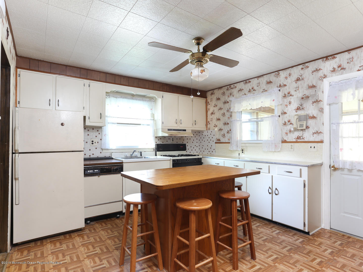 34 Waldron Road, Unit 2 Allentown, NJ 08501 - Photo 10 of 23 IMG_7854-Edit