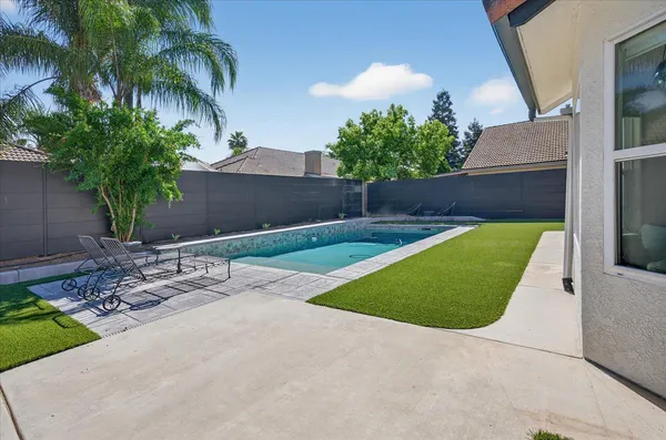 $599,000 | 1555 Taylor Lane, Madera, CA 93637