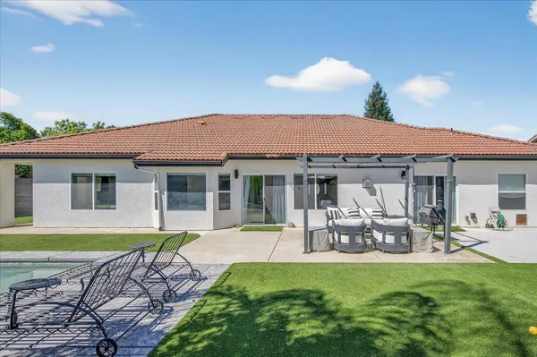 $599,000 | 1555 Taylor Lane, Madera, CA 93637