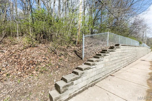 $49,500 | 740 Forest Avenue, Valley Park, MO 63088