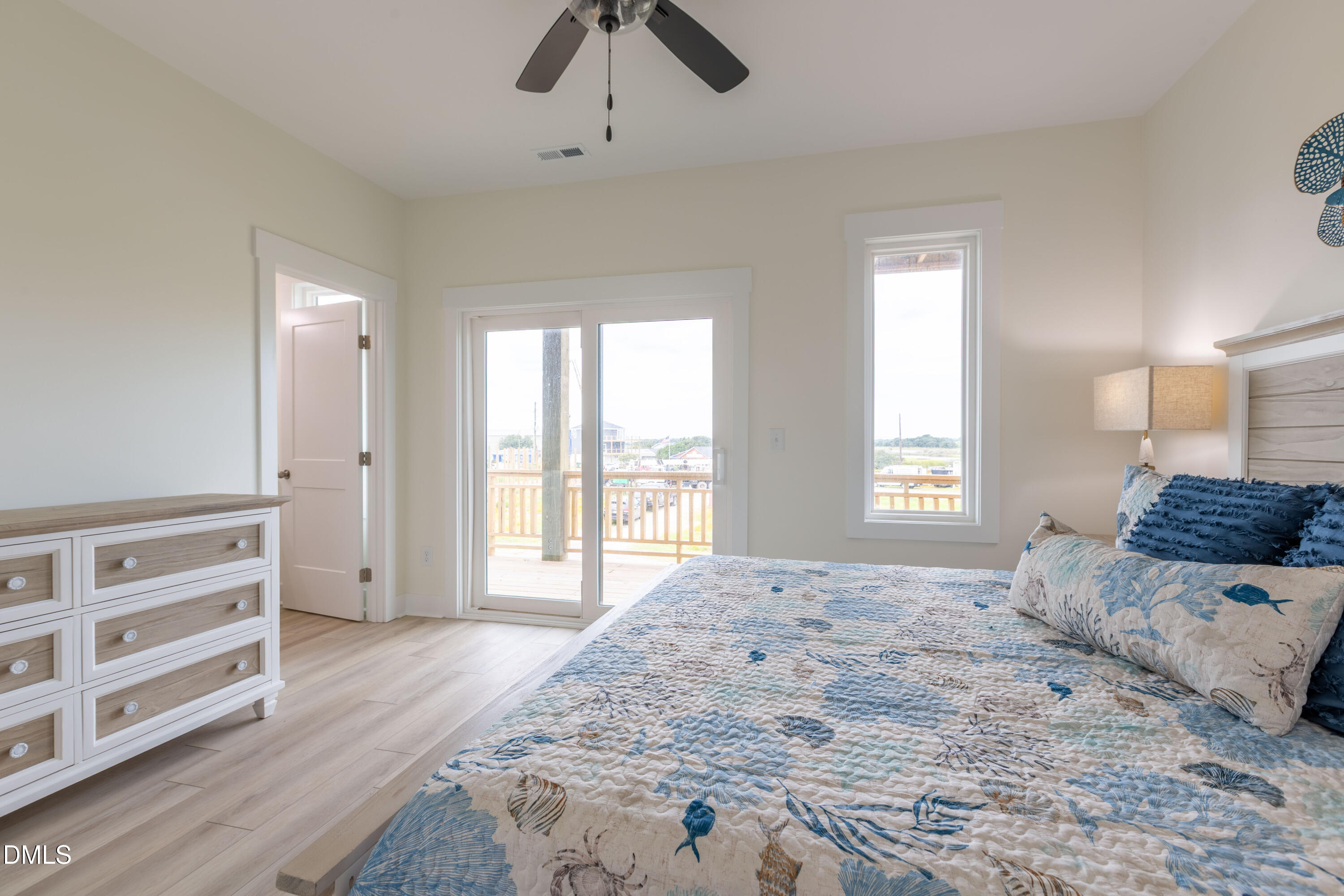 124 Shell Road Surf City, NC 28445 - Photo 24 of 36 _MG_0852-HDR