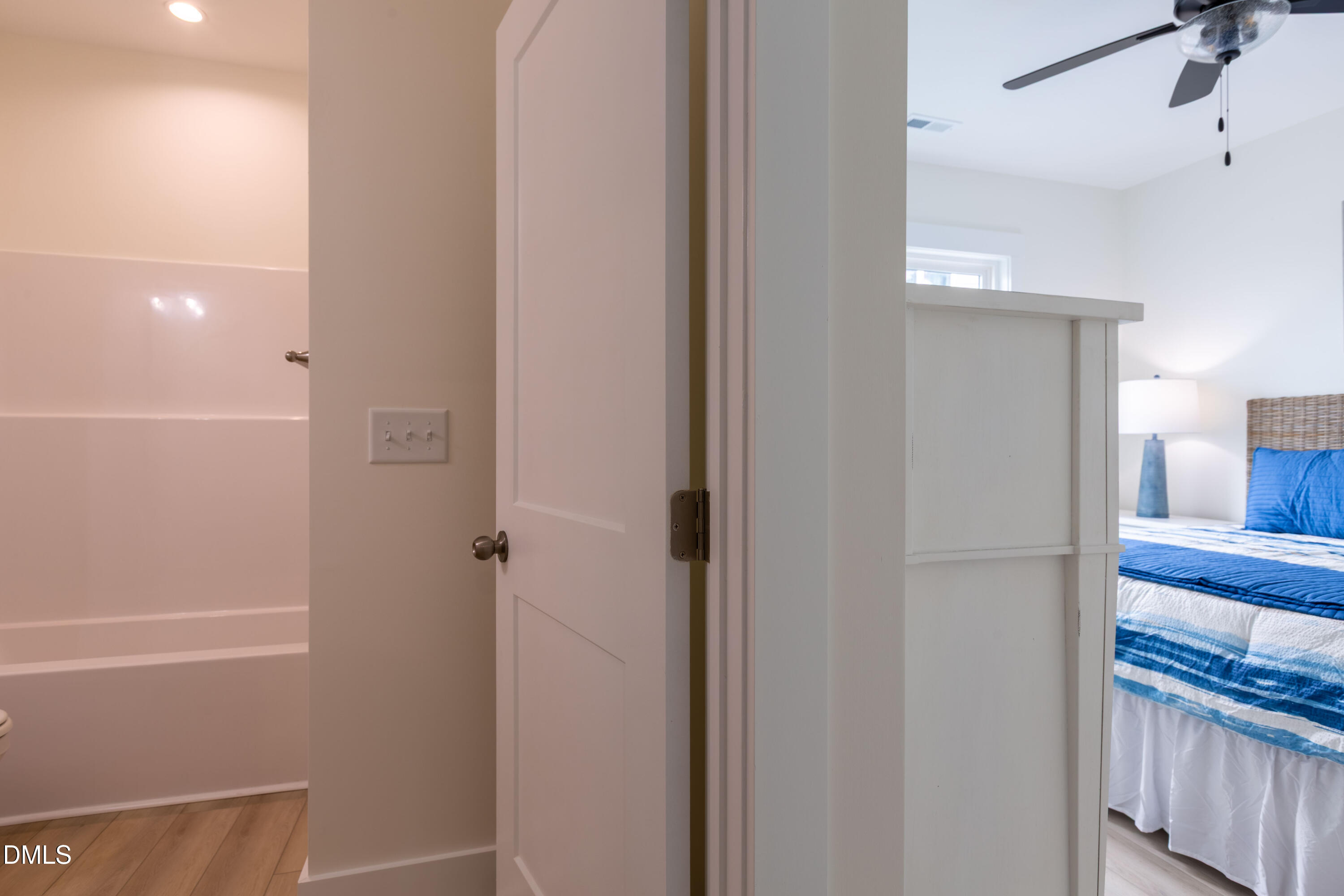 124 Shell Road Surf City, NC 28445 - Photo 4 of 36 _MG_0807-HDR