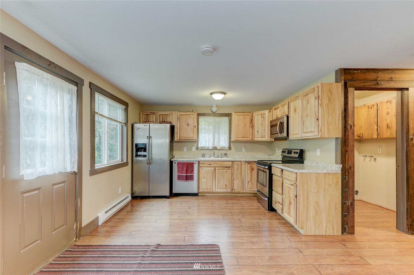 7441 Rainier Road Southeast Olympia, WA 98513 - Photo 11 of 32 Gallery Image 11