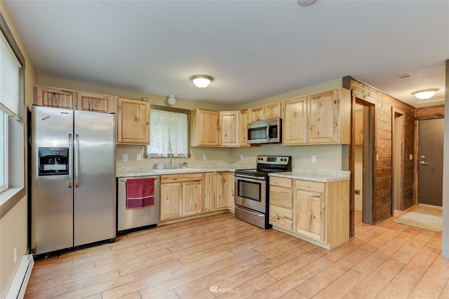 7441 Rainier Road Southeast Olympia, WA 98513 - Photo 16 of 32 Gallery Image 16