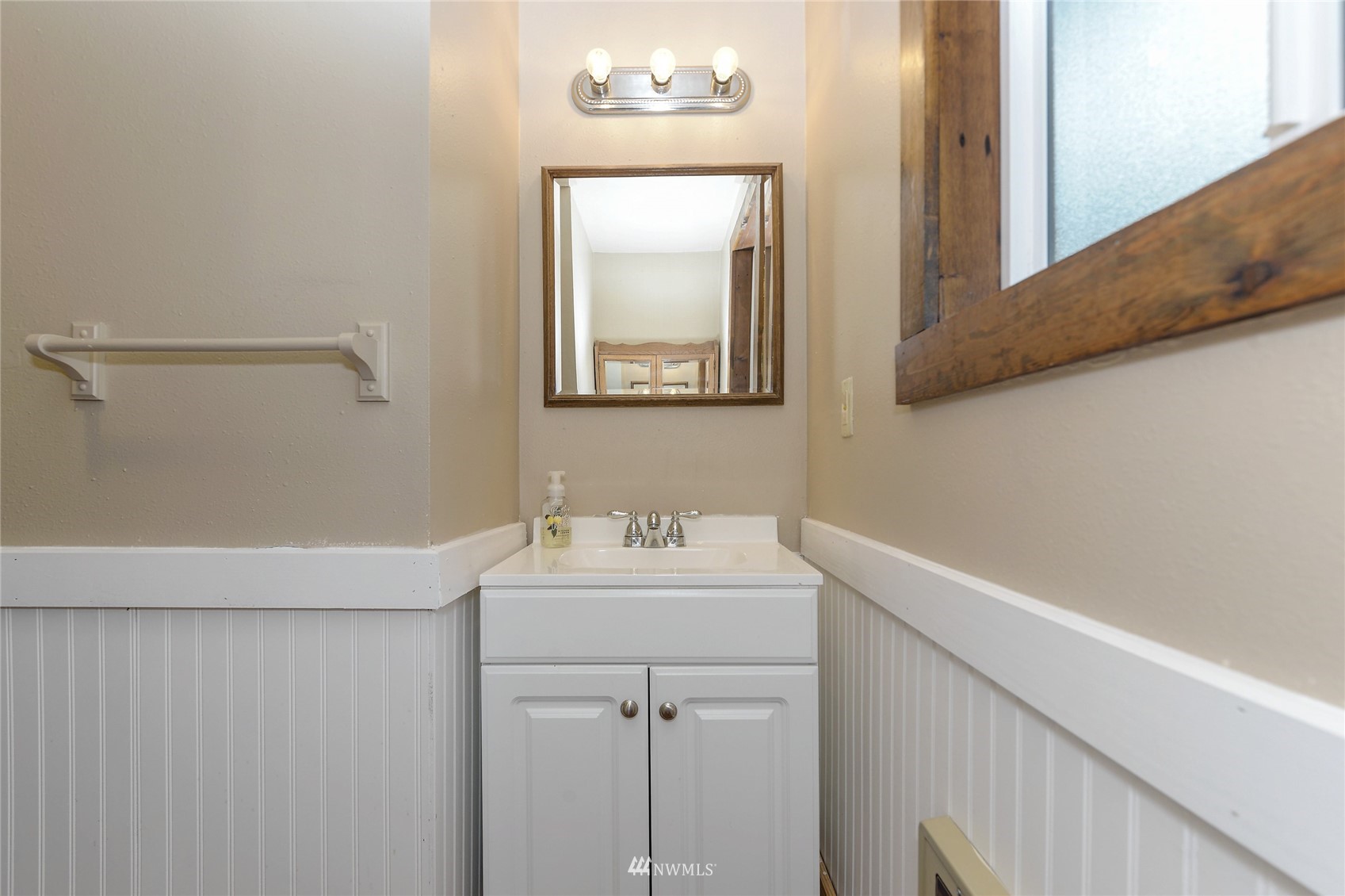 7441 Rainier Road Southeast Olympia, WA 98513 - Photo 26 of 32 Gallery Image 26