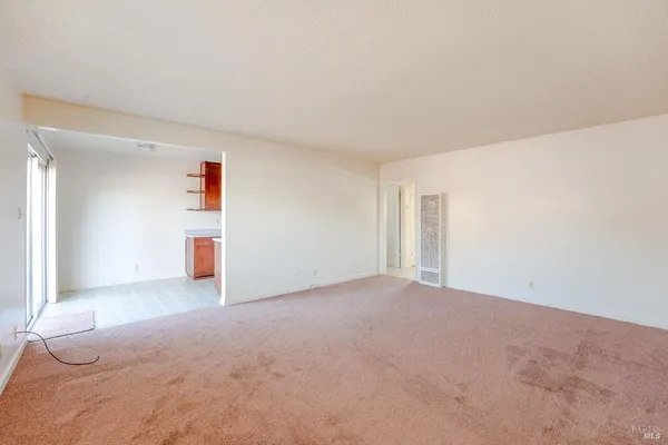 $2,200,000 | 649-671 Leslie Street, Ukiah, CA 95482