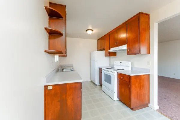 $2,200,000 | 649-671 Leslie Street, Ukiah, CA 95482