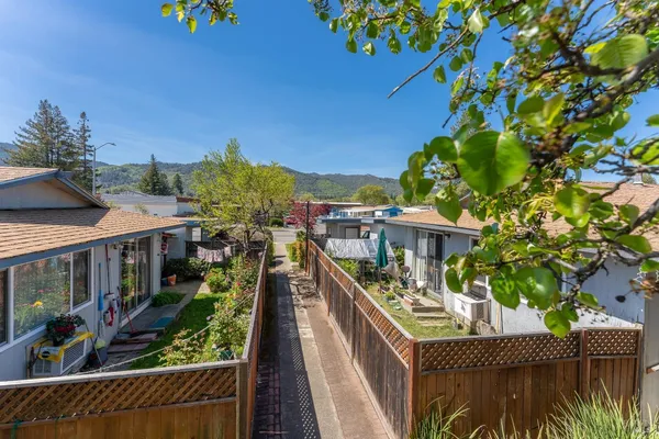 $2,200,000 | 649-671 Leslie Street, Ukiah, CA 95482
