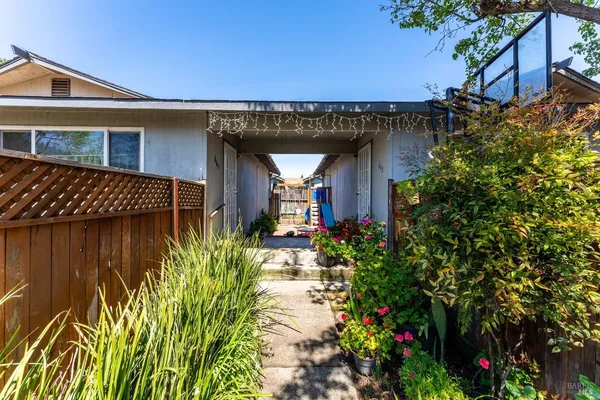 $2,200,000 | 649-671 Leslie Street, Ukiah, CA 95482