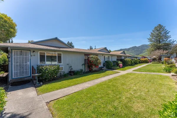 $2,200,000 | 649-671 Leslie Street, Ukiah, CA 95482