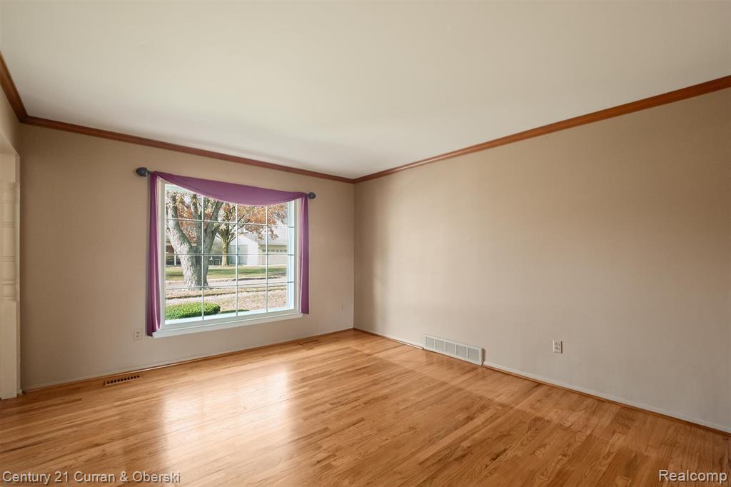 19419 Coachwood Road Riverview, MI 48193 - Photo 8 of 53 Gallery Image 8