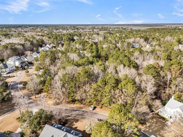 $695,000 | 3786 St Ellens Drive, Mount Pleasant, SC 29466