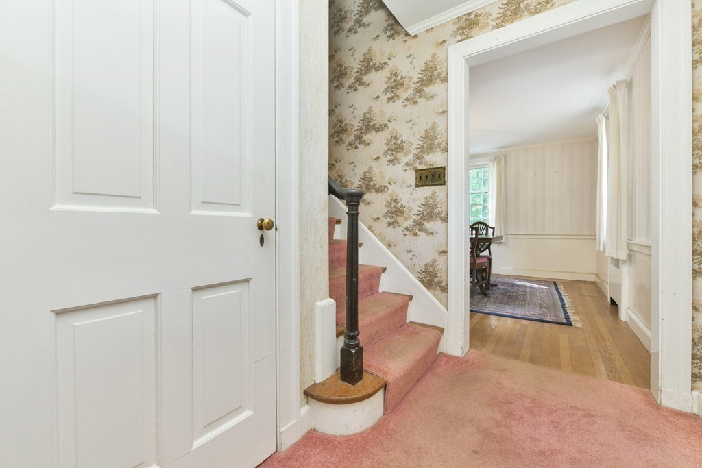 8 Spruce Park Wellesley, MA 02481 - Photo 9 of 22