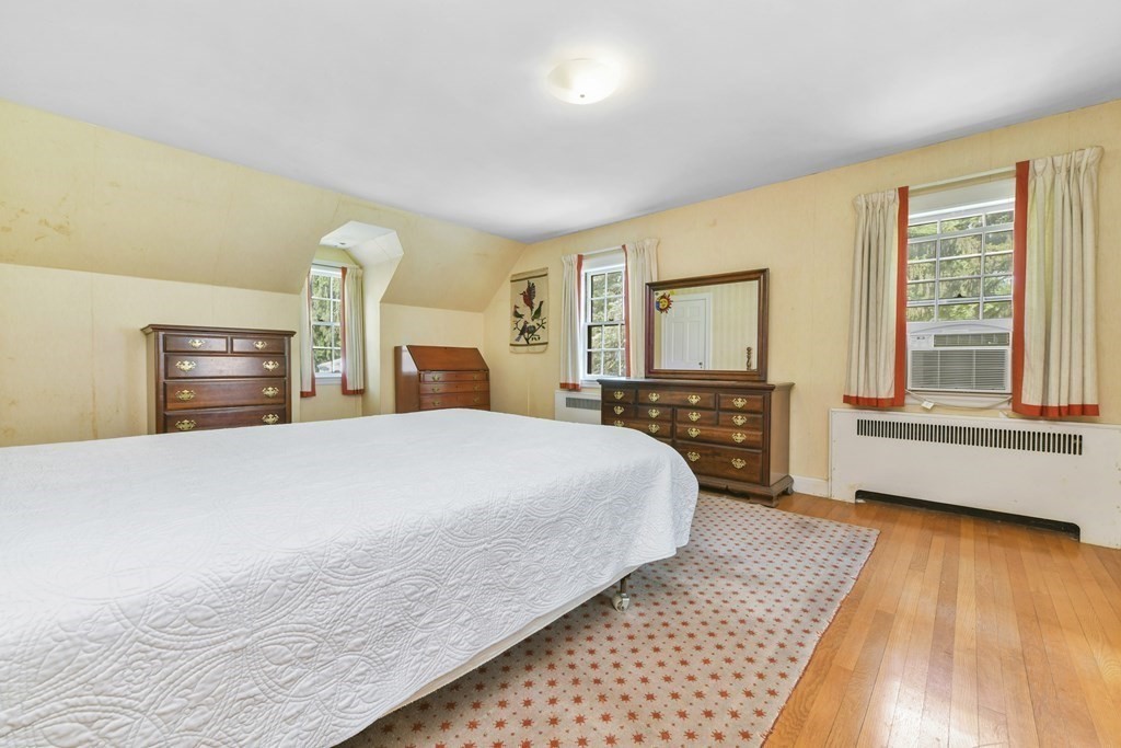 8 Spruce Park Wellesley, MA 02481 - Photo 10 of 22