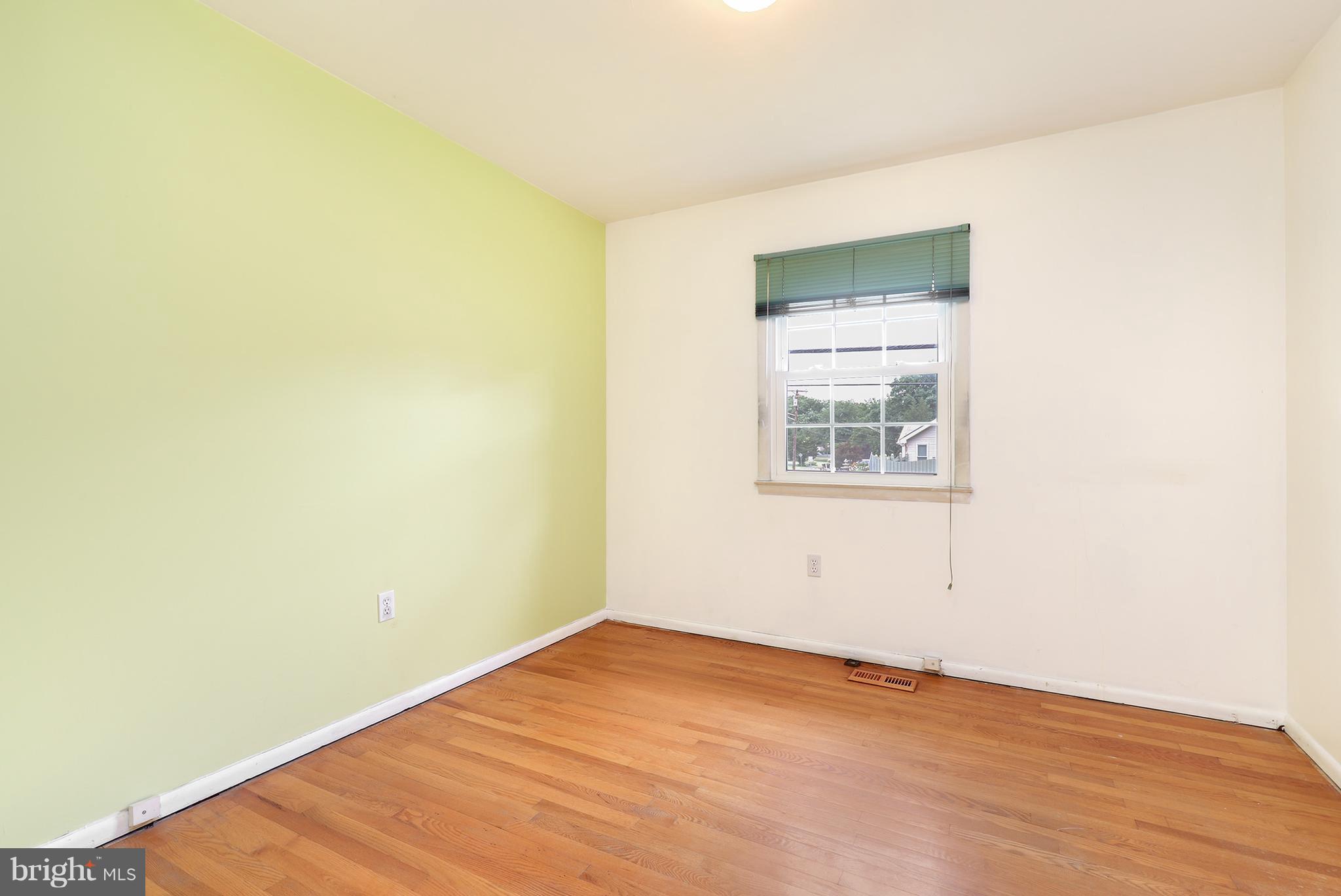 6101 Seabrook Road Lanham, MD 20706 - Photo 15 of 25 Bedroom