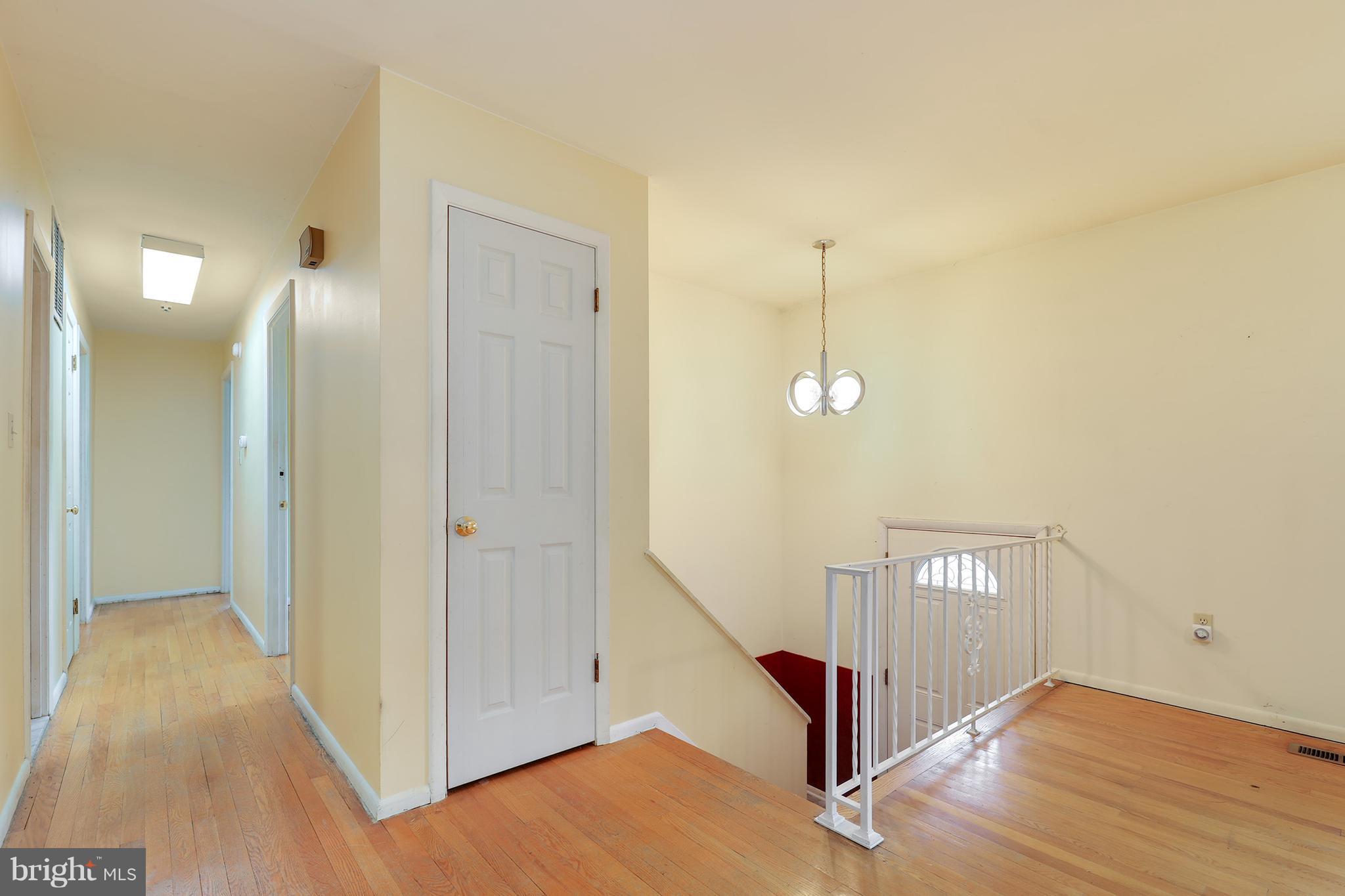 6101 Seabrook Road Lanham, MD 20706 - Photo 6 of 25 Interior (General)