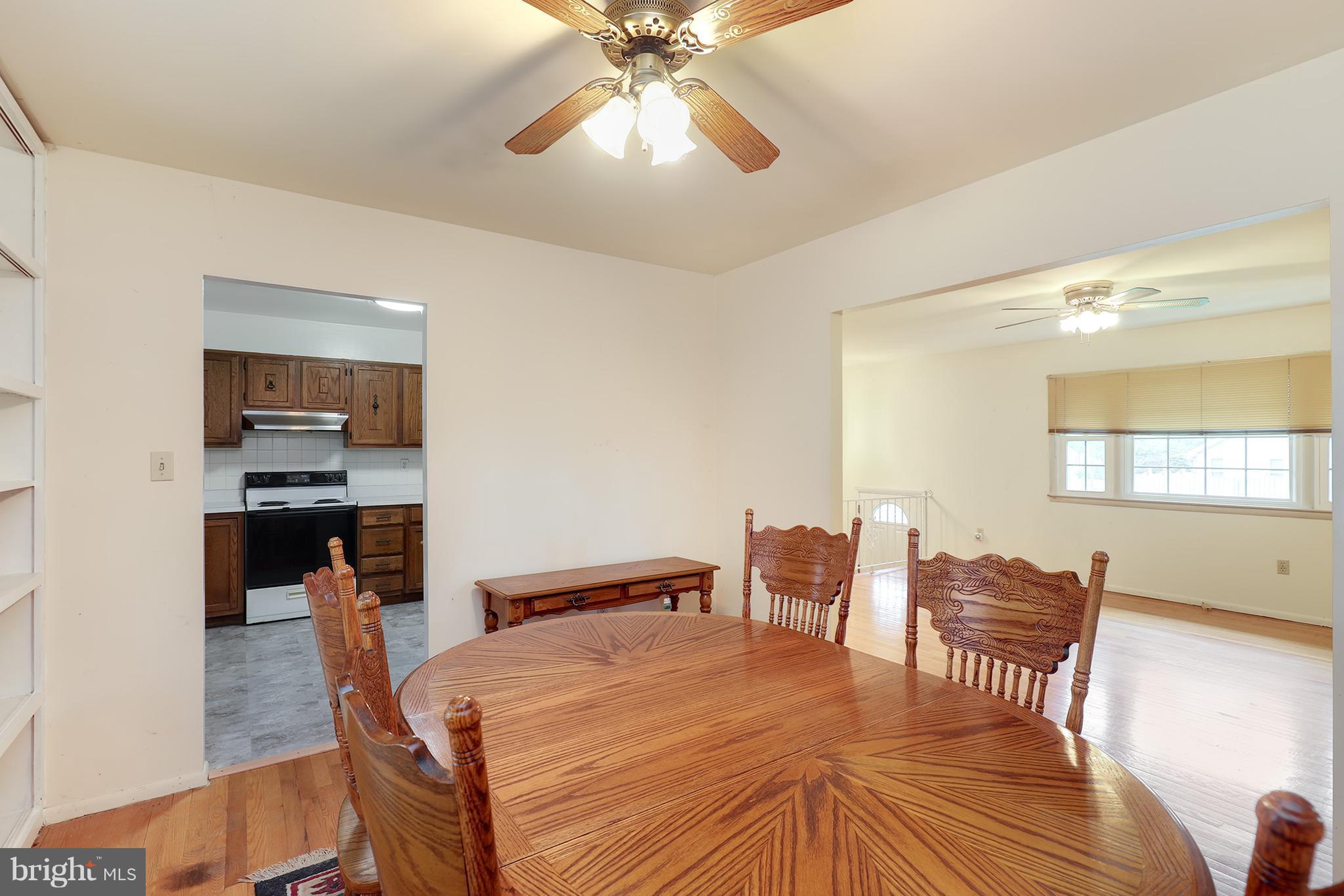 6101 Seabrook Road Lanham, MD 20706 - Photo 8 of 25 Dining Room