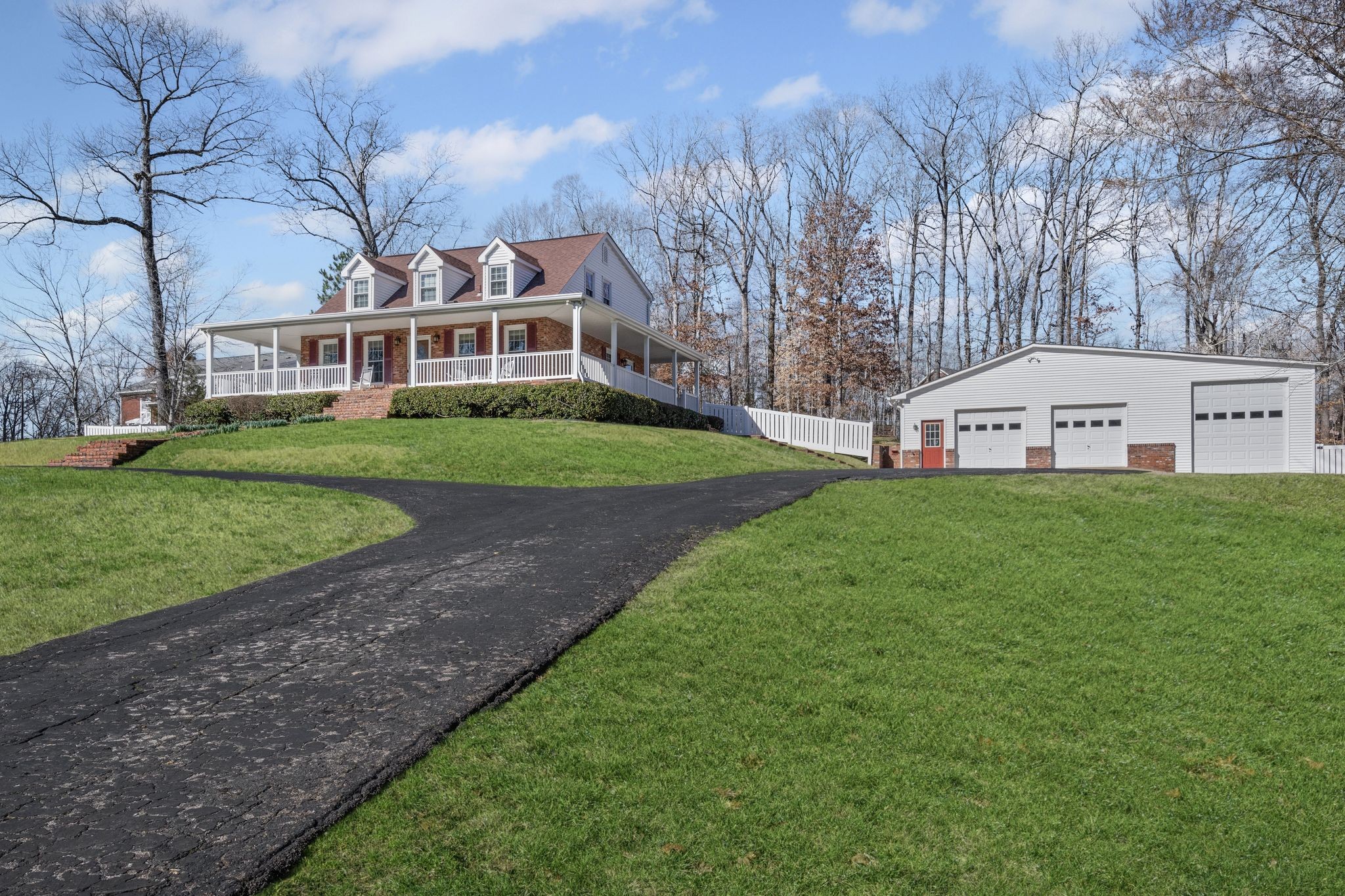 219 Lee Road Dickson, TN 37055 - Photo 2 of 54 Gallery Image 2