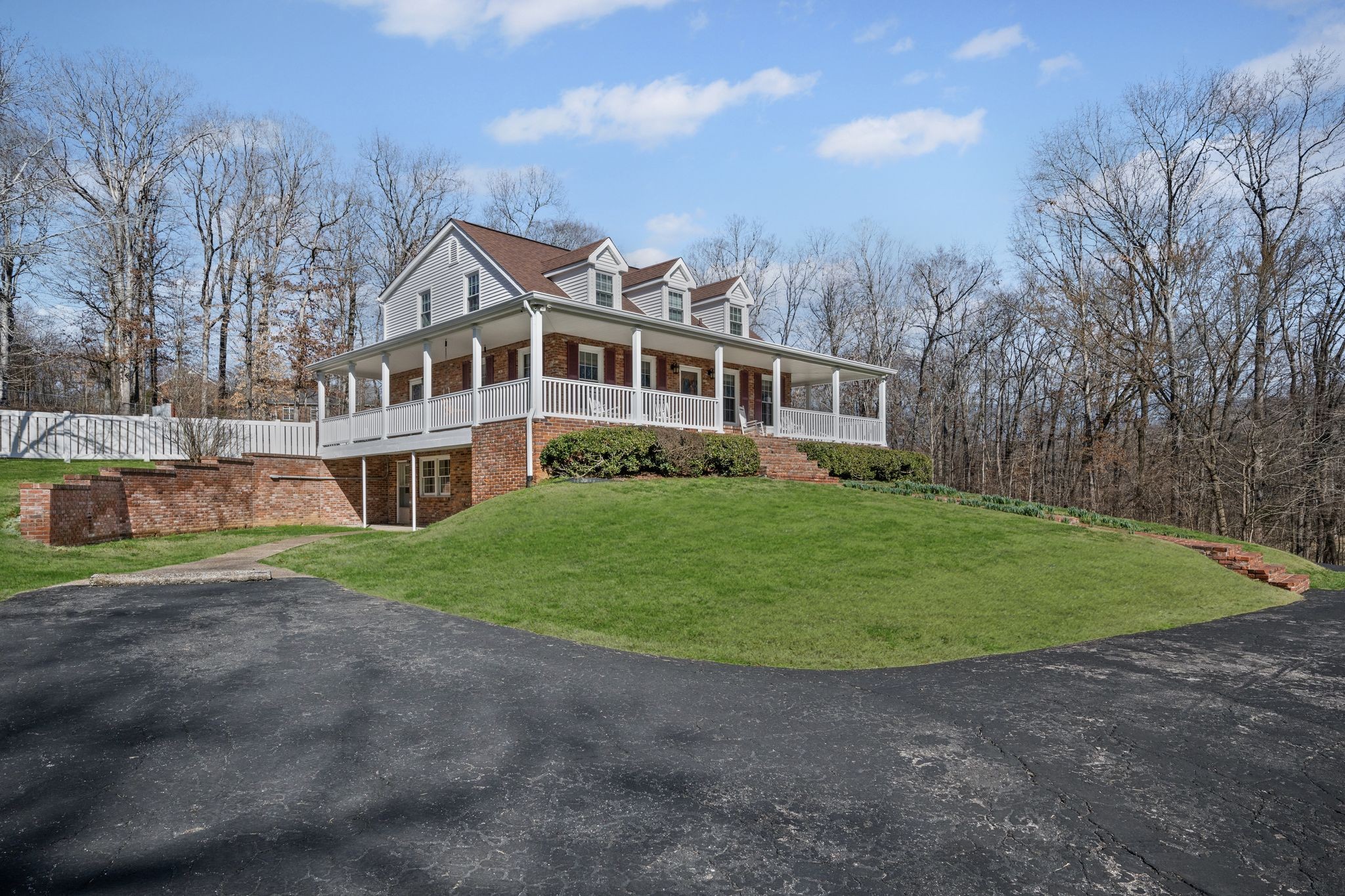 219 Lee Road Dickson, TN 37055 - Photo 3 of 54 Gallery Image 3