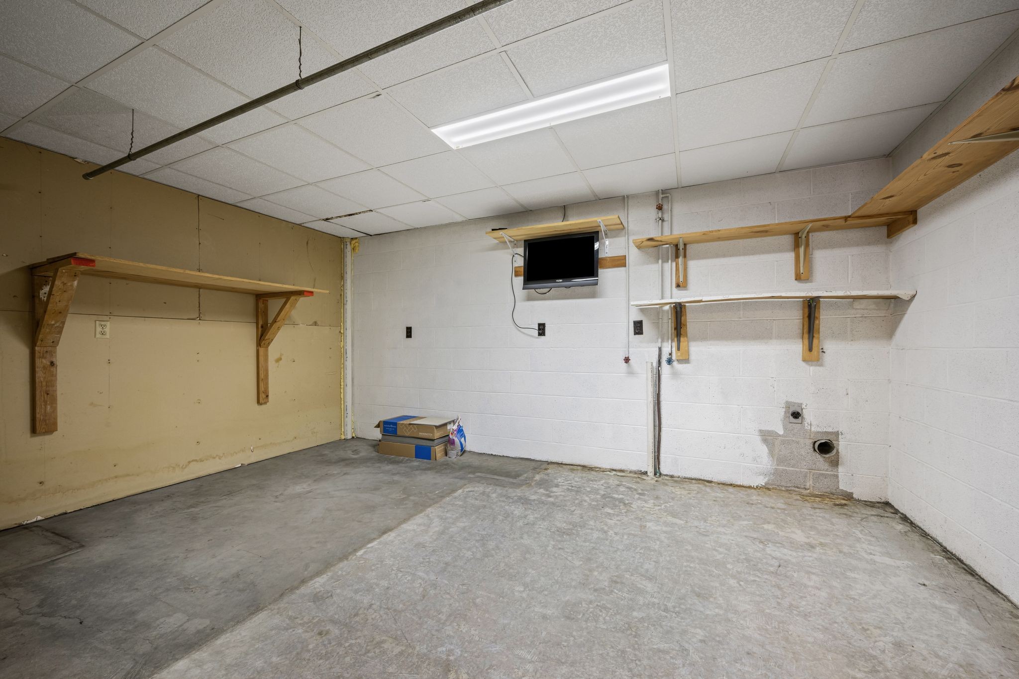 219 Lee Road Dickson, TN 37055 - Photo 45 of 54 Gallery Image 45