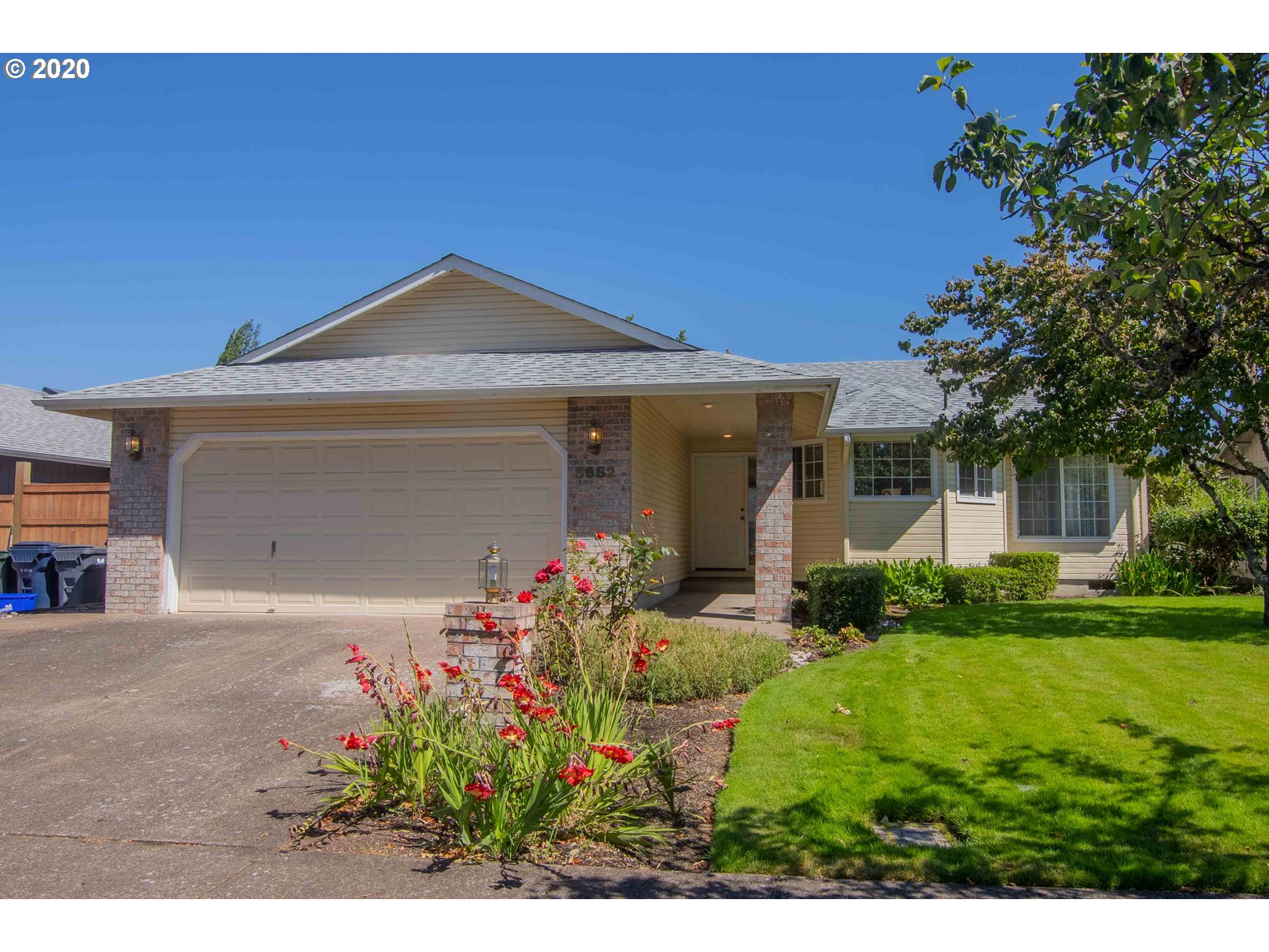 5682 D Street Springfield, OR 97478 - Photo 1 of 28 Gallery Image 1