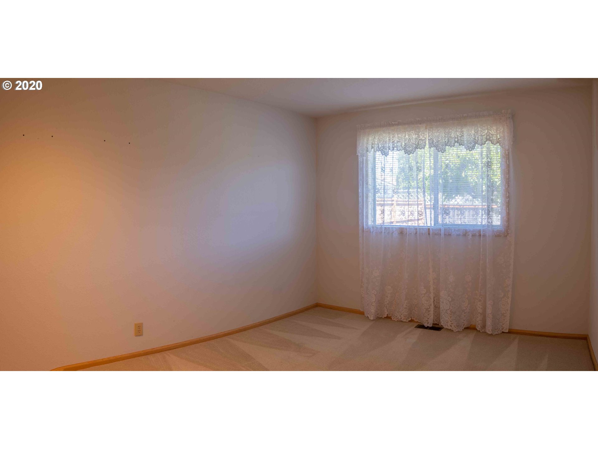 5682 D Street Springfield, OR 97478 - Photo 26 of 28 Gallery Image 26