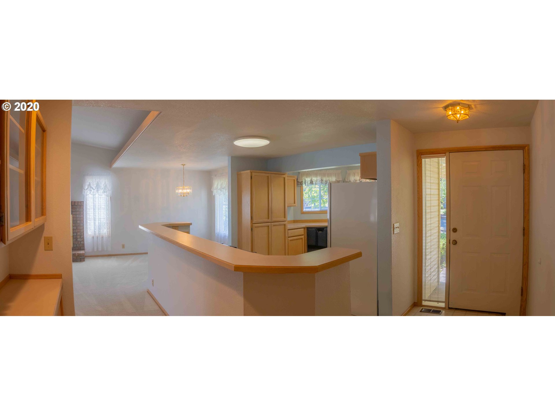 5682 D Street Springfield, OR 97478 - Photo 7 of 28 Gallery Image 7