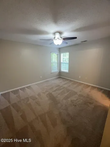 $1,500 | 121 Suffolk Circle, Jacksonville, NC 28546