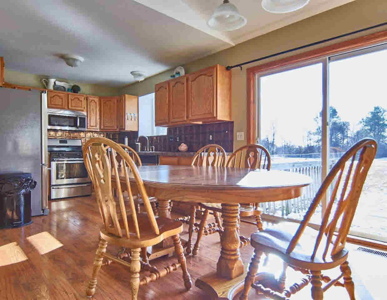4053 North Irish Road Davison, MI 48423 - Photo 12 of 52 21272225-11.JPG