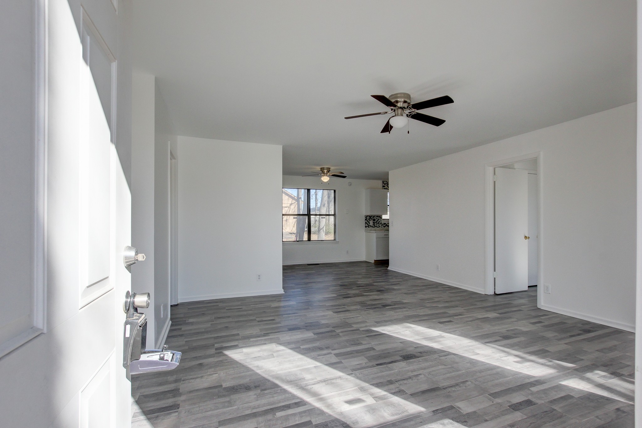 309 Gomer Road Clarksville, TN 37042 - Photo 6 of 70 Gallery Image 6