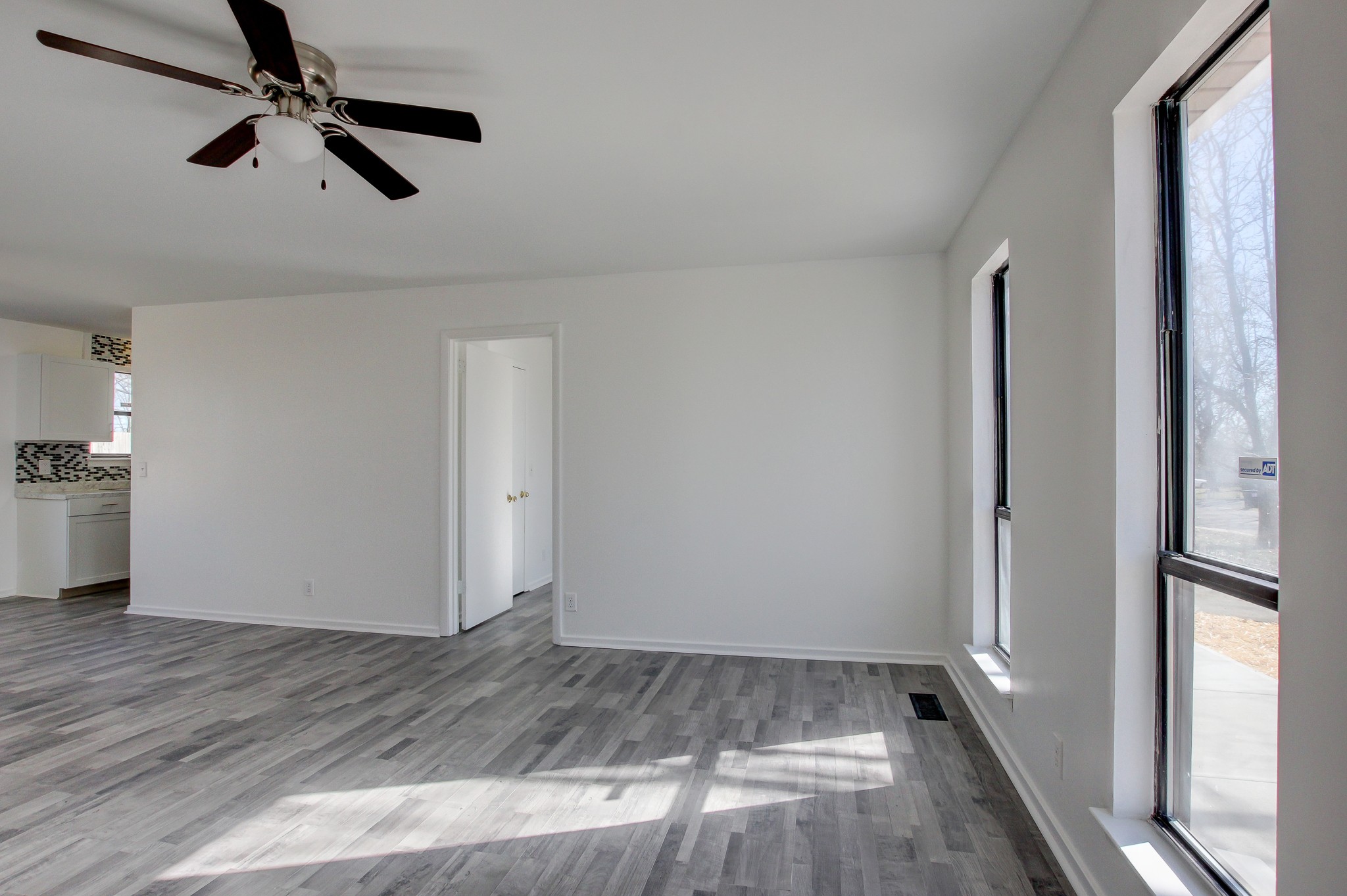 309 Gomer Road Clarksville, TN 37042 - Photo 7 of 70 Gallery Image 7