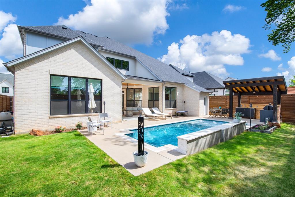 2093 Holt Way Grapevine, TX 76051 - Photo 33 of 40 a view of a house with backyard and sitting area