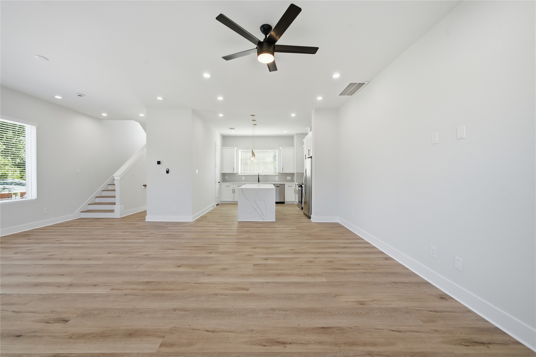 10929 Ivyridge Road, Unit B Houston, TX 77043 - Photo 32 of 37