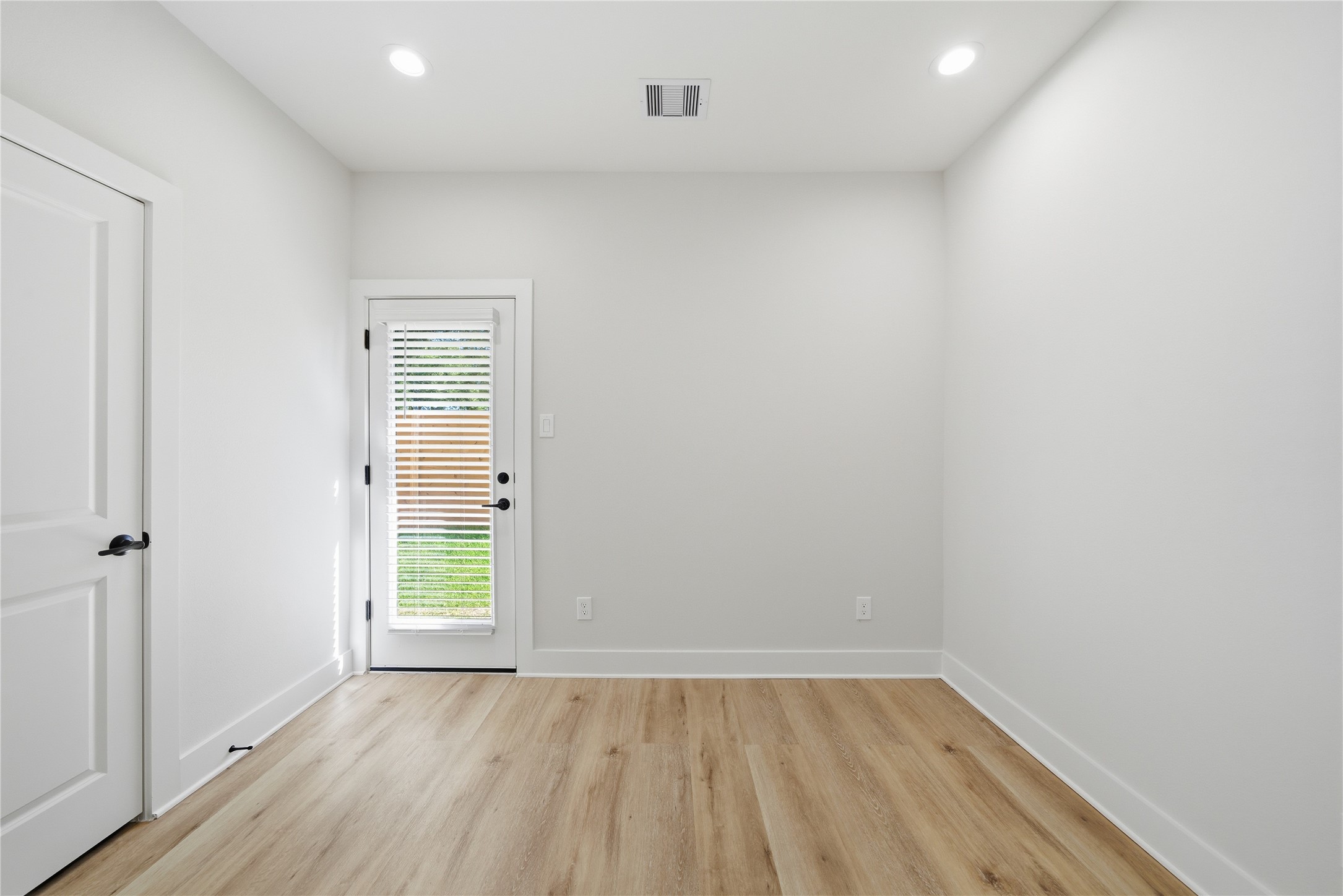 10929 Ivyridge Road, Unit B Houston, TX 77043 - Photo 36 of 37