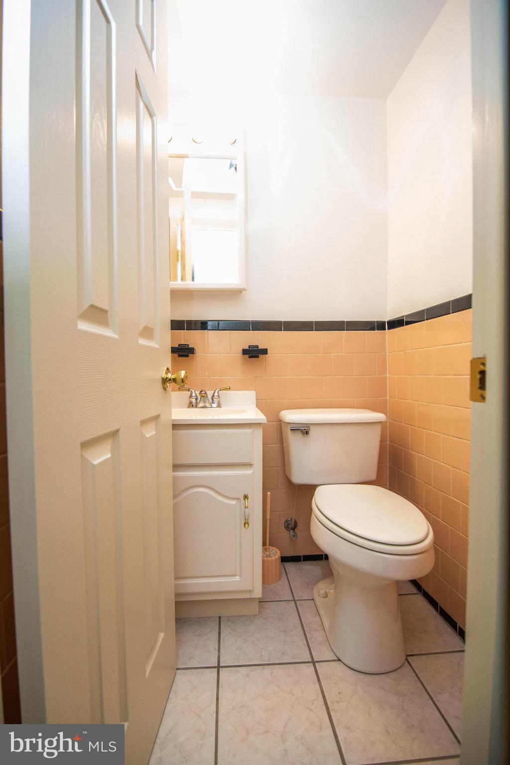 6834 Queens Ferry Road Baltimore, MD 21239 - Photo 11 of 21 1/2 Bathroom