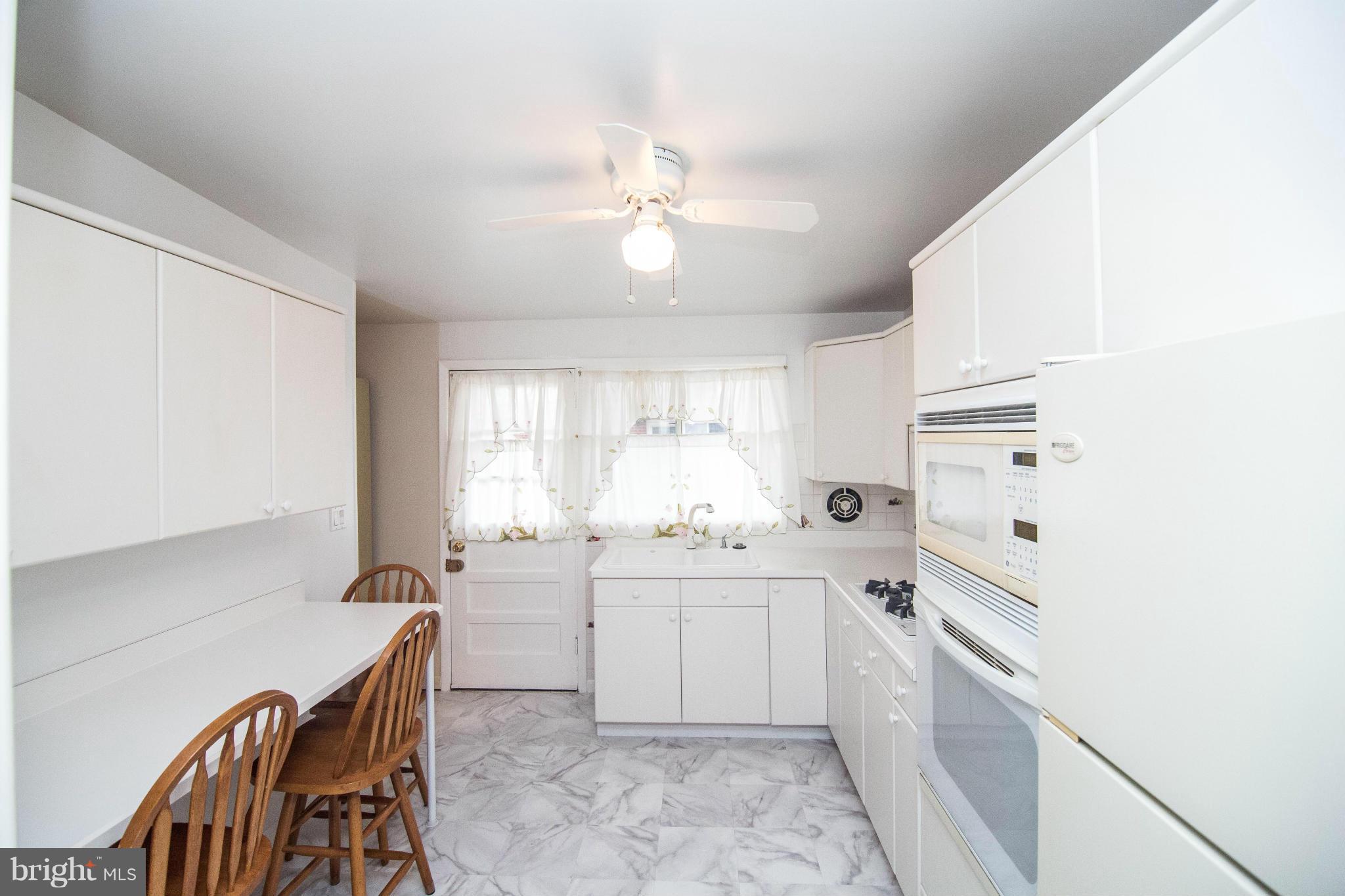 6834 Queens Ferry Road Baltimore, MD 21239 - Photo 6 of 21 Eat-In Kitchen