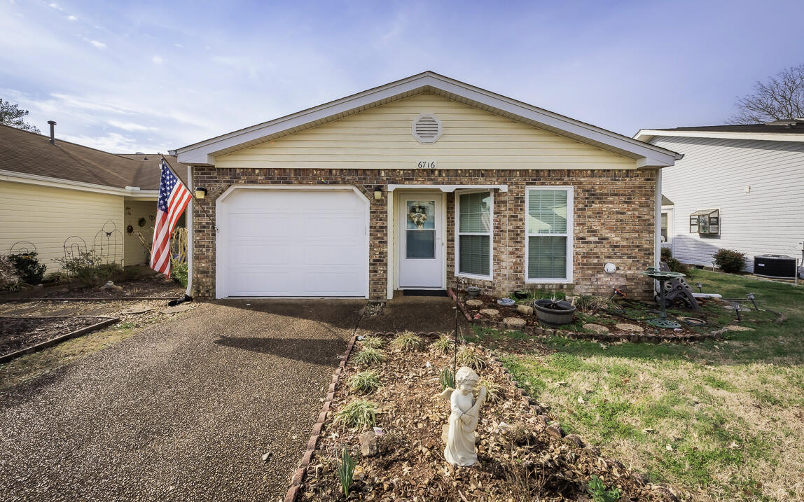 6716 Hickory Brook Road Chattanooga, TN 37421 - Photo 3 of 32 DSC_1491