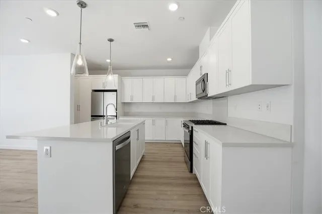 $799,000 | 2392 Haley Pt Drive, Unit 103, Ventura, CA 93003