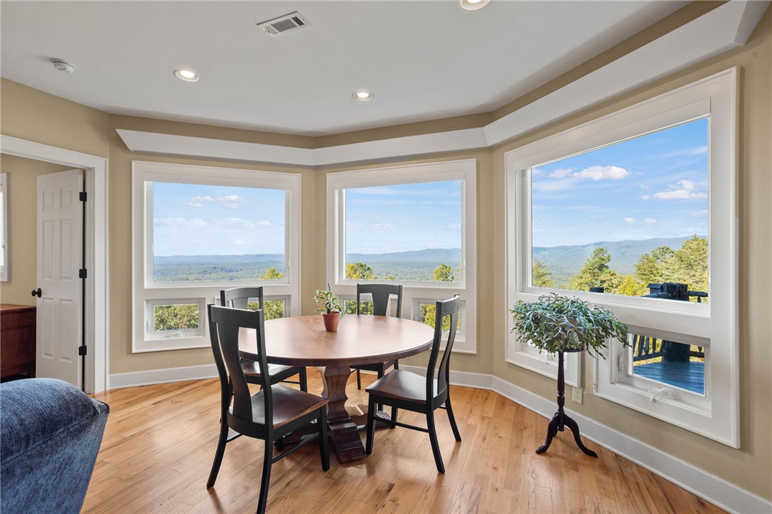 271 Jocassee Ridge Way Salem, SC 29676 - Photo 20 of 50 Dining with a view