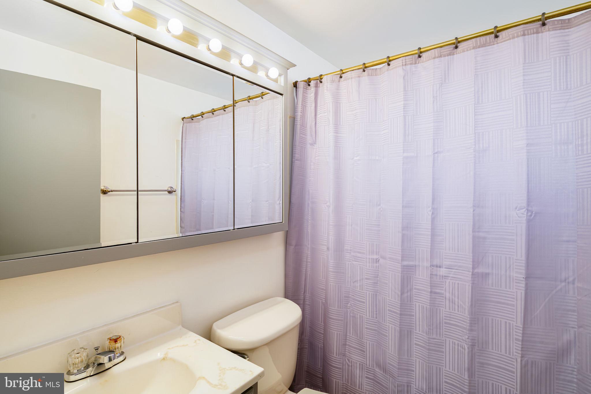 77 Plumtree Road Levittown, PA 19056 - Photo 15 of 32 Main Level Bath