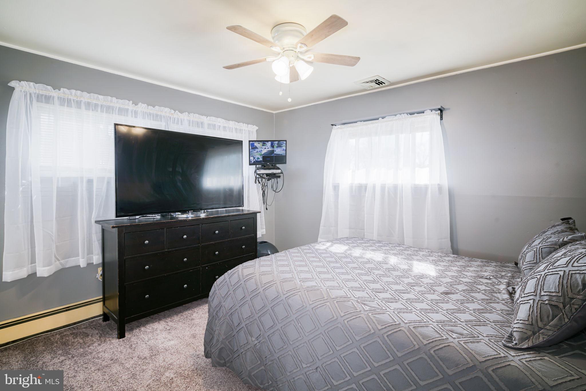 77 Plumtree Road Levittown, PA 19056 - Photo 17 of 32 Bedroom Main