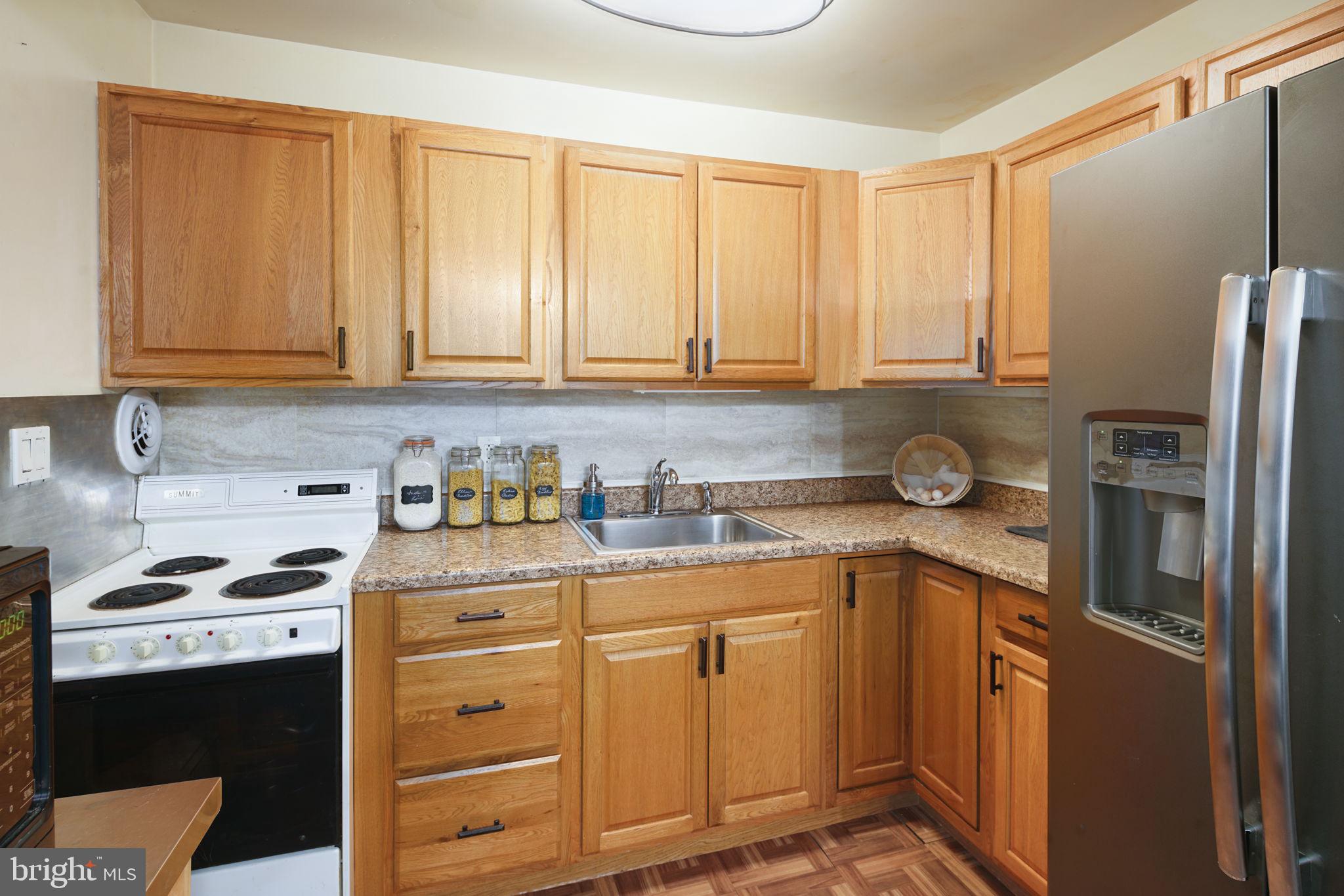 77 Plumtree Road Levittown, PA 19056 - Photo 3 of 32 Kitchen