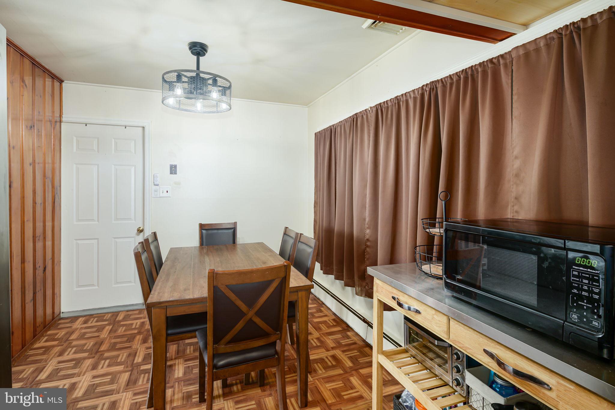 77 Plumtree Road Levittown, PA 19056 - Photo 5 of 32 Dining Area