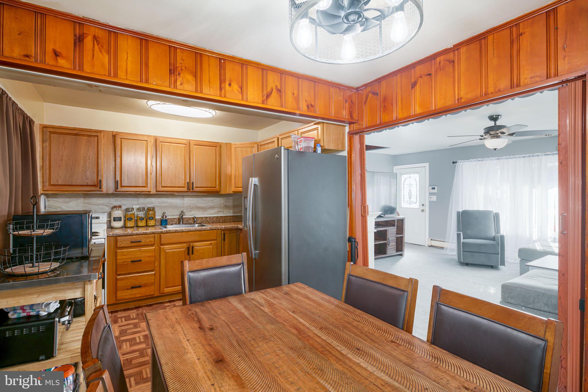 77 Plumtree Road Levittown, PA 19056 - Photo 8 of 32 Kitchen