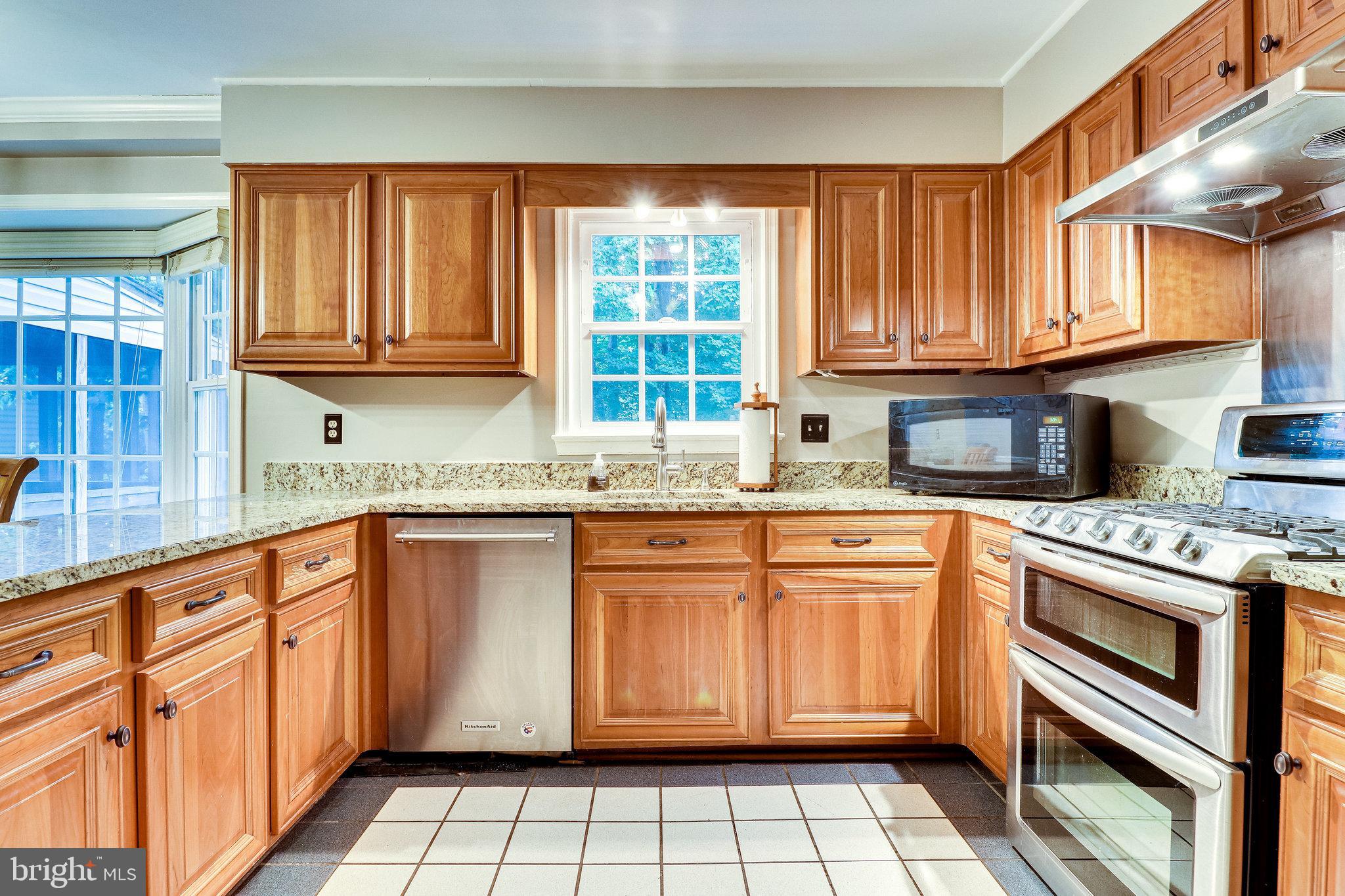 7708 Gralnick Place Springfield, VA 22153 - Photo 22 of 58 Gallery Image 22