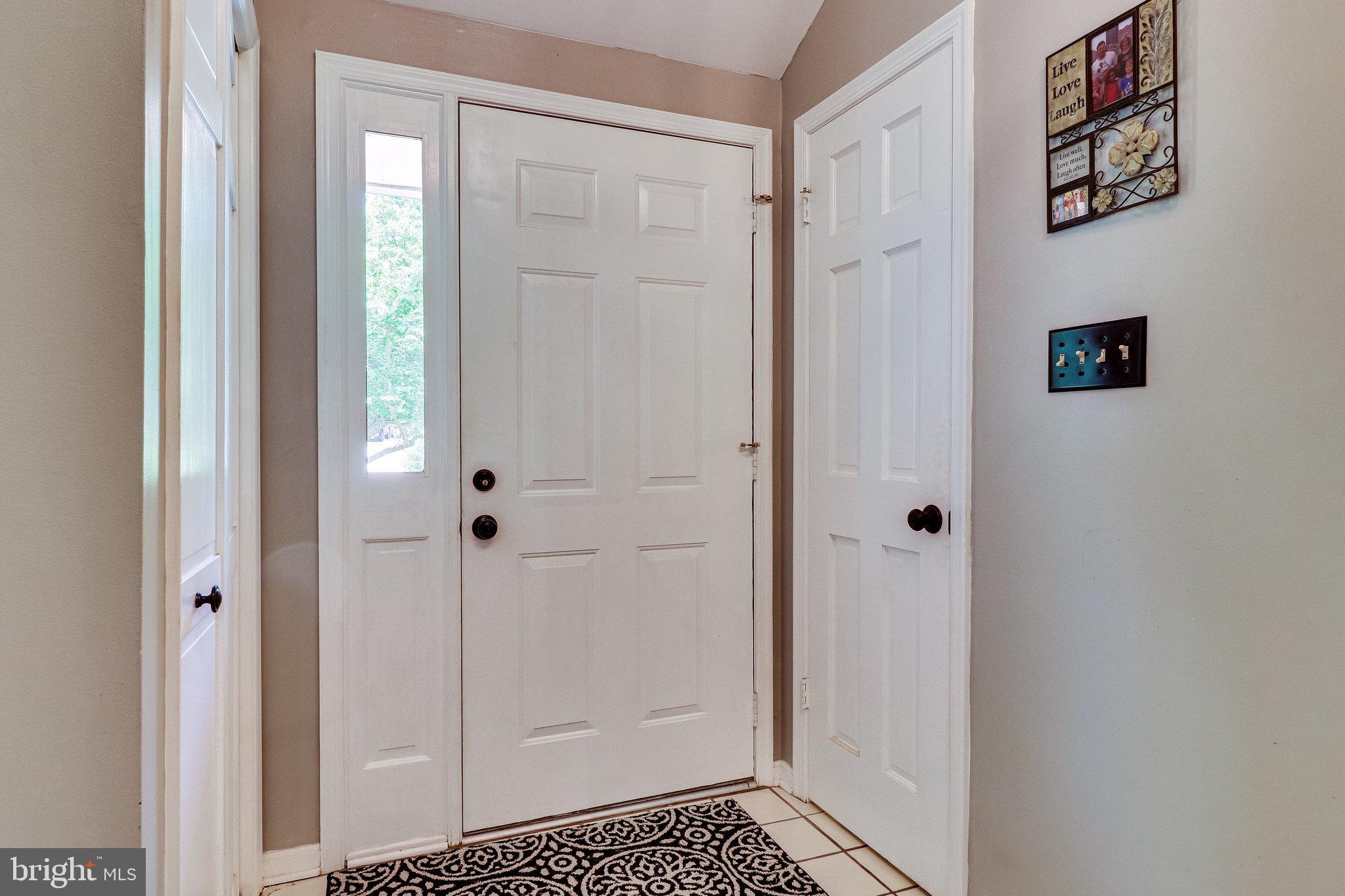 7708 Gralnick Place Springfield, VA 22153 - Photo 5 of 58 Gallery Image 5