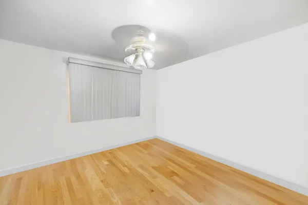 $175,000 | 9748 South Van Vlissingen Road, Chicago, IL 60617