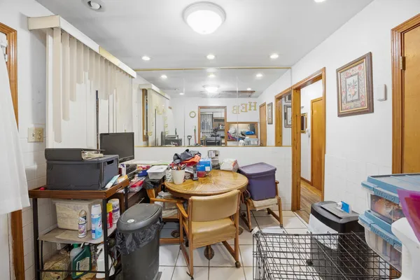 $175,000 | 9748 South Van Vlissingen Road, Chicago, IL 60617